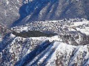 42 Zoom su Costa Serina alle pendici del Monte Suchello